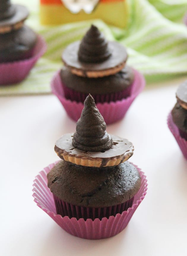 Witch Hat Cupcakes - Food Fanatic
