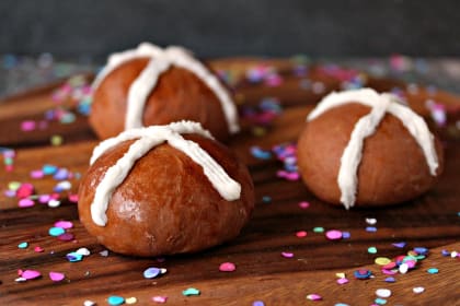 Chocolate Caramel Hot Cross Buns