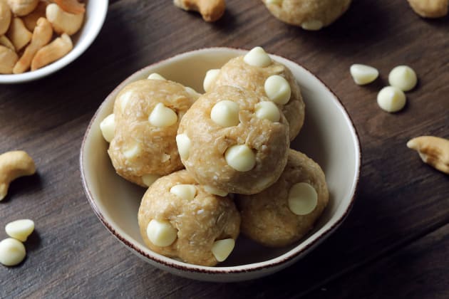 Gluten Free White Chocolate Cashew Bites Photo