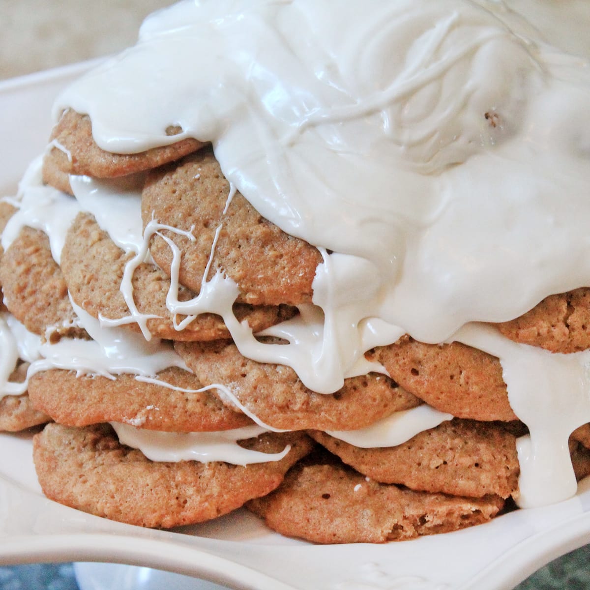Oatmeal Cream Pie Cookie Cake Recipe