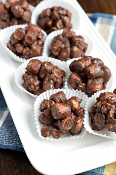 Chocolate-Marshmallow-Peanut Clusters