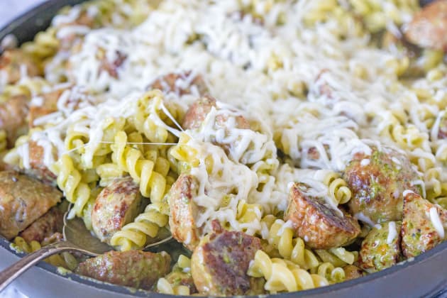 Pesto Pasta with Meatballs Pic