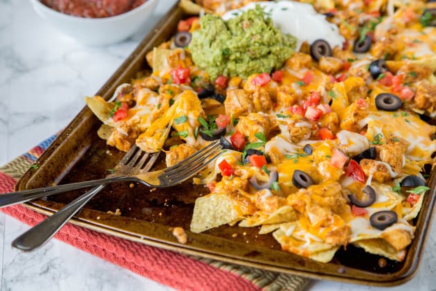 File 1 Sheet Pan Chicken Nachos