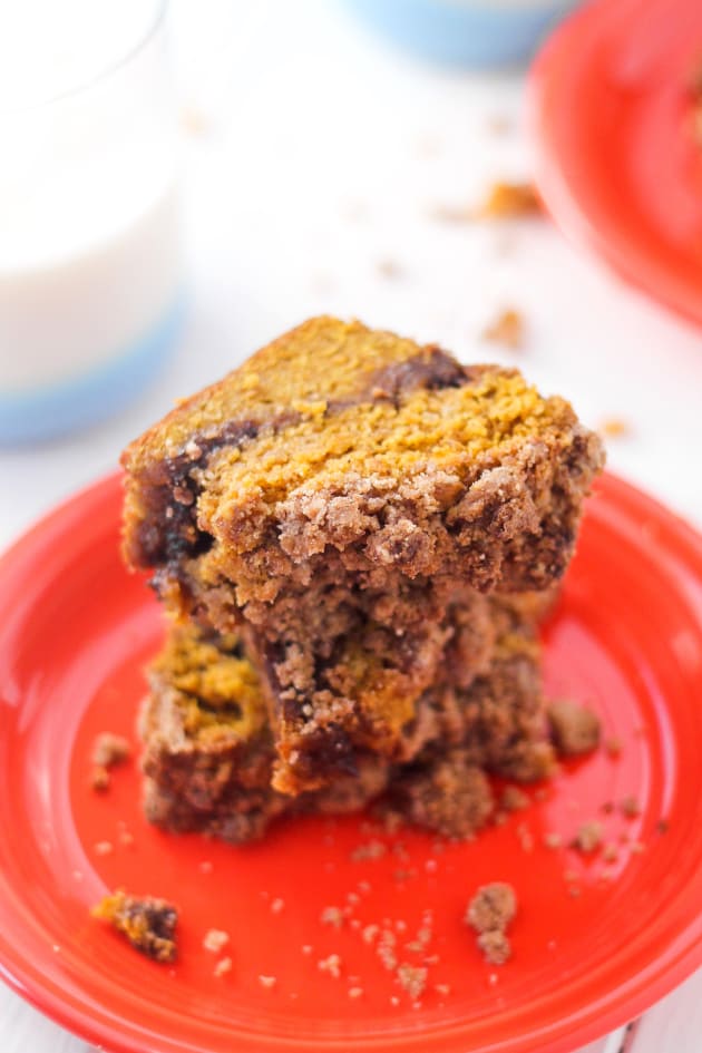 Cinnamon Roll Pumpkin Bread Image