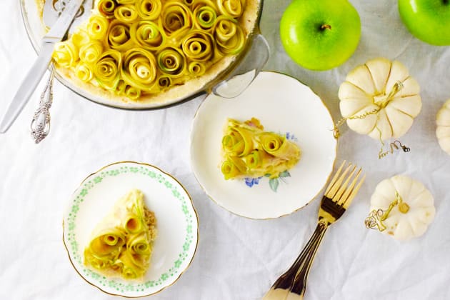 Apple Rose Tart Image