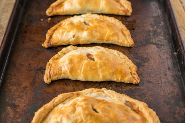 Traditional Cornish Pasty Pic