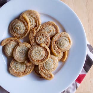 Garlic butter puff pastry pinwheels photo