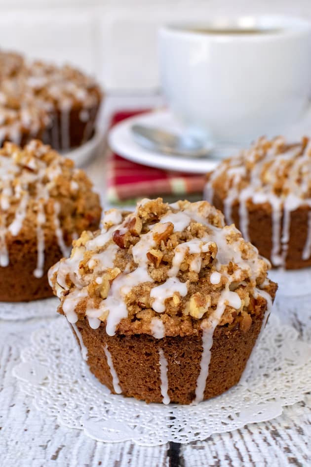 Apple Pecan Streusel Muffins - Food Fanatic