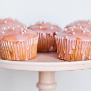Pink champagne cupcakes photo
