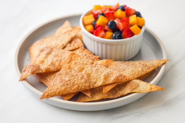 Cinnamon Baked Wonton Chips Photo