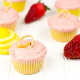 Strawberry lemonade cupcakes photo