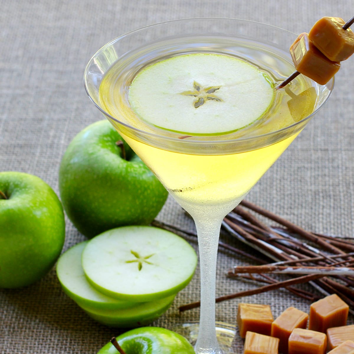 How To Make An Apple Martini Food Fanatic