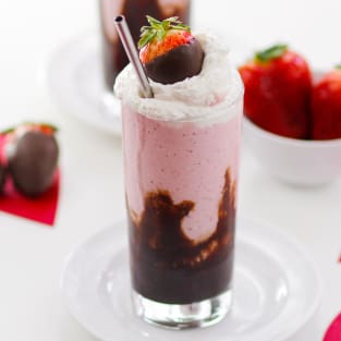 Chocolate strawberry milkshakes photo