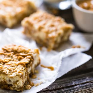 Oatmeal crumble peanut butter cheesecake squares photo
