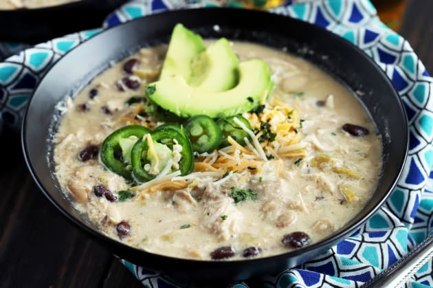 Slow Cooker Creamy White Chicken Chili Recipe - Food Fanatic