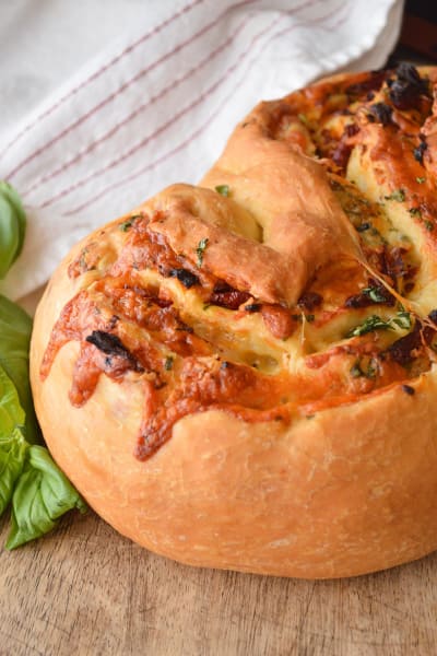 Easy Cheesy Italian Bread Recipe - Food Fanatic