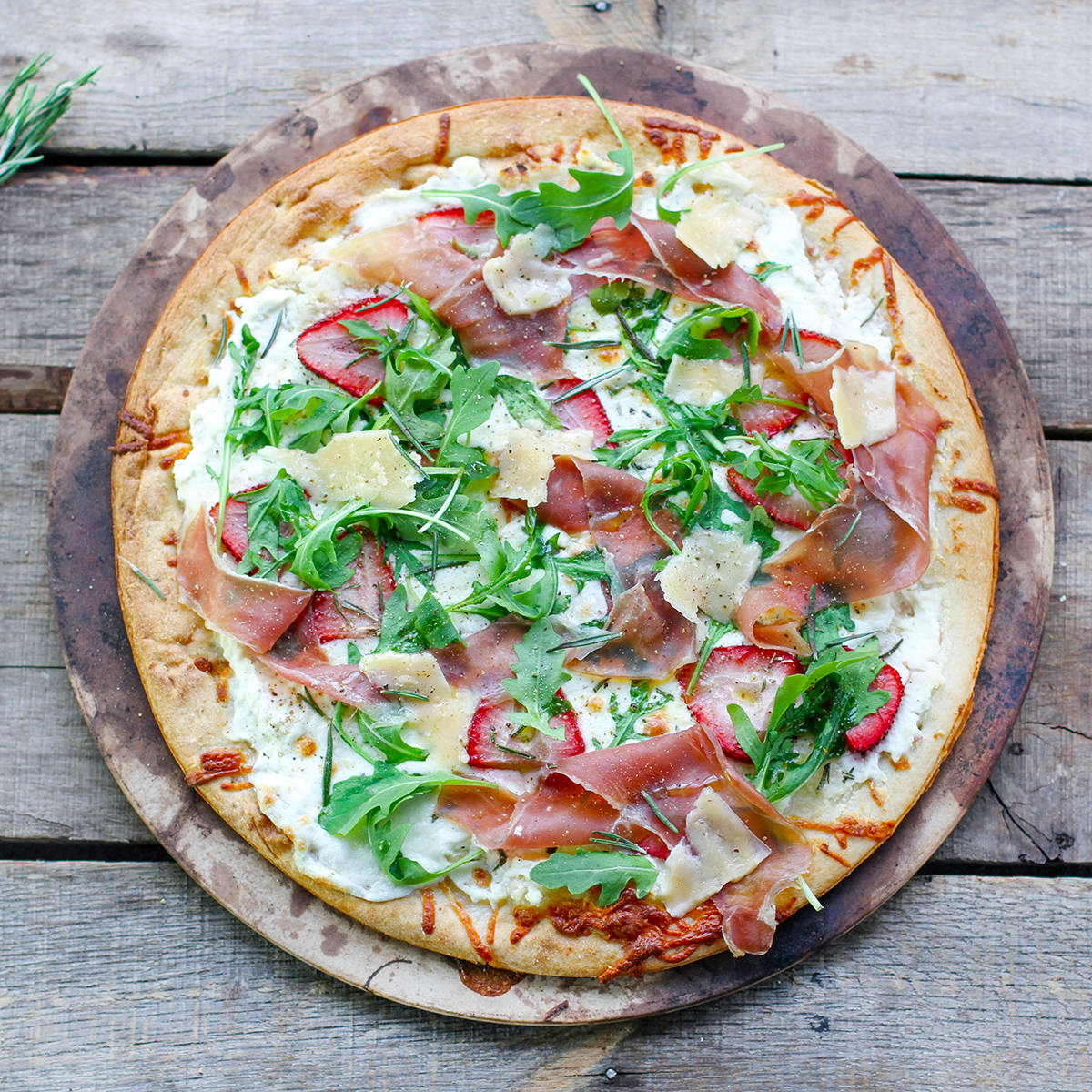 Prosciutto Pizza With Strawberries Recipe Food Fanatic
