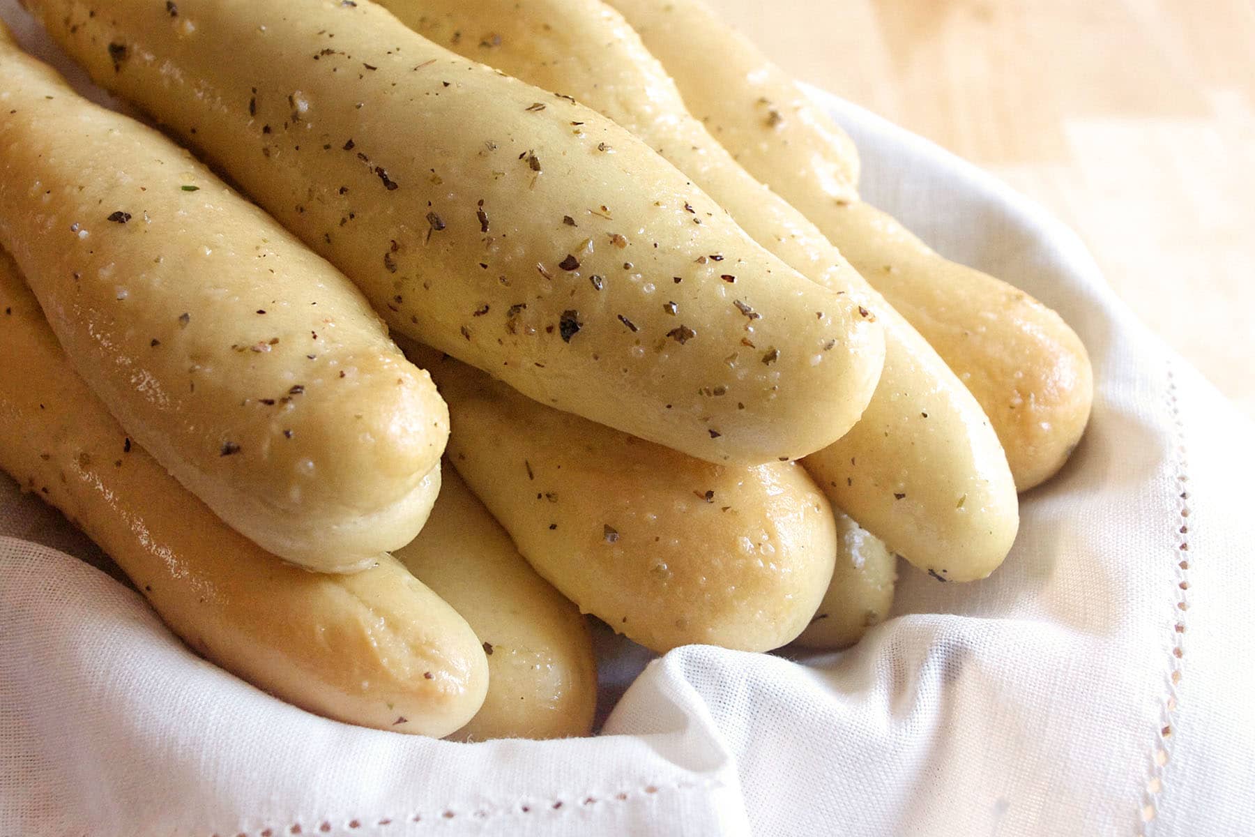 Garlic breadsticks deals