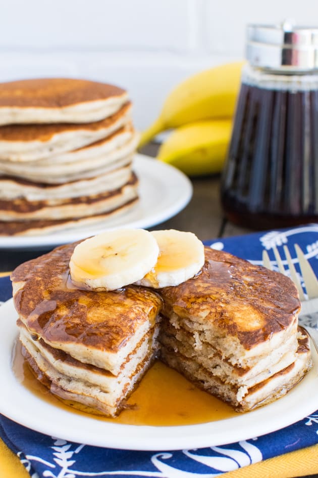 Banana Pancakes - Food Fanatic
