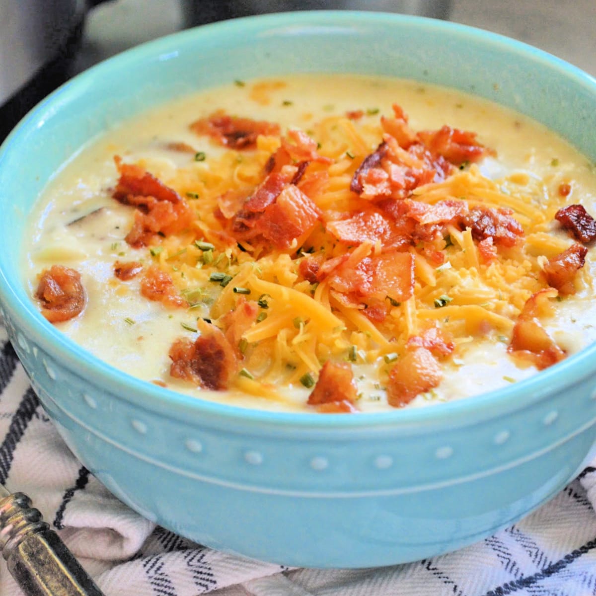 Instant Pot Loaded Baked Potato Soup Recipe