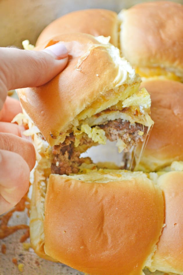 Cheesy Hash Brown Breakfast Sliders Pic
