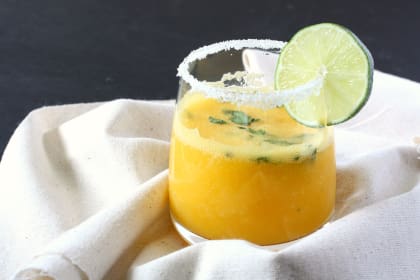 Fresh Mango and Cilantro Margarita: Bright and Boozy
