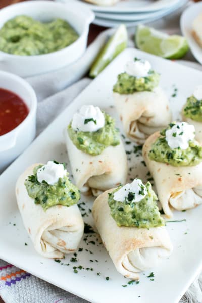 File 1 Baked Mini Chimichangas with Creamy Spicy Guacamole
