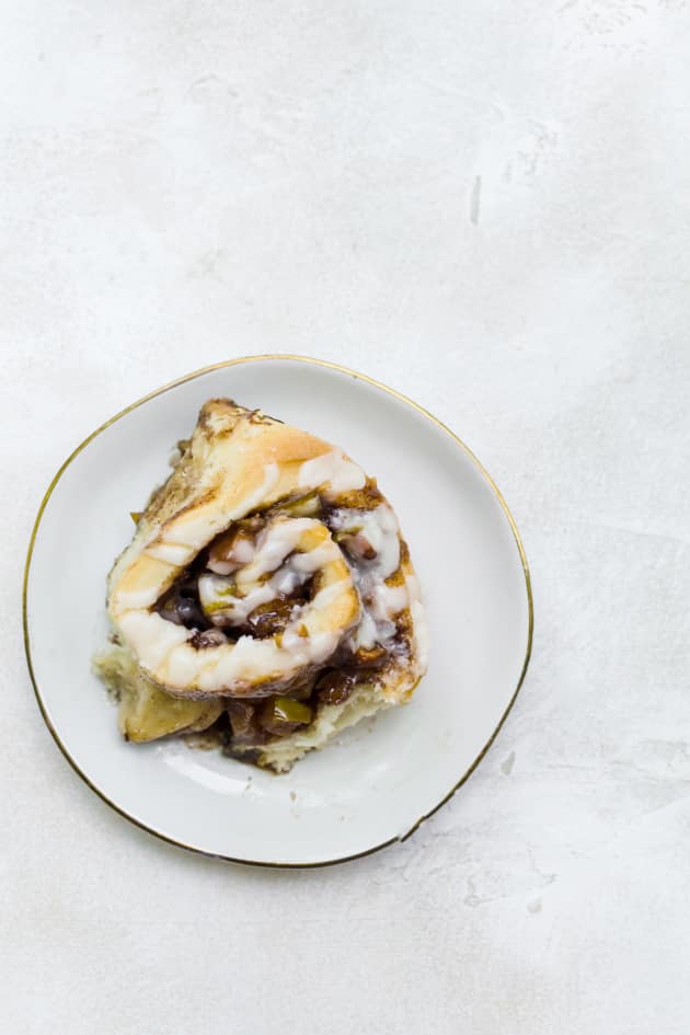 File 6 - Apple Cinnamon Rolls