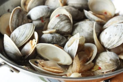 Spicy Clams and Fennel