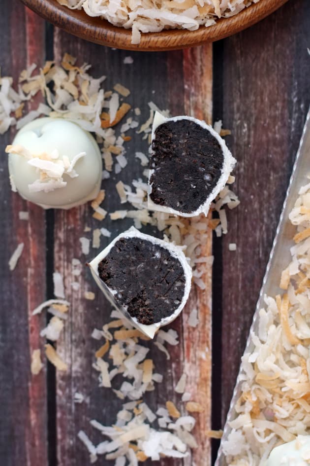 Oreo Cookie Balls Picture