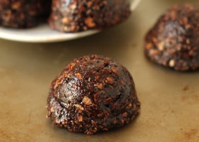Gluten Free No Bake Cookies for your Snack Attack