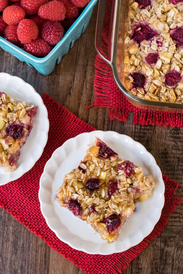 Raspberry Apple Baked Oatmeal Picture