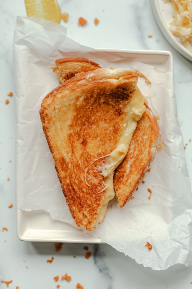 Perfect Cast Iron Grilled Cheese - Challenge Dairy
