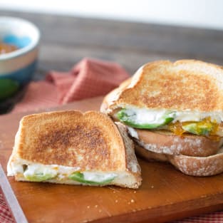 Jalapeno popper grilled cheese photo