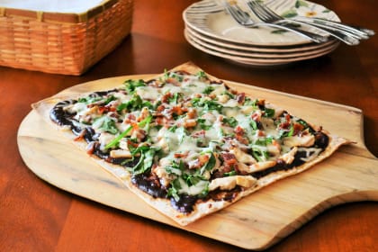 BBQ Chicken Flatbread: An Appetizer that Works as a Meal