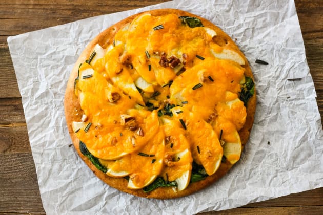 Cheddar Apple Pita Pizza Photo
