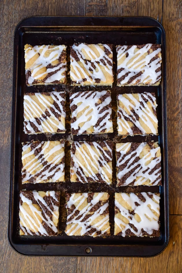 Banana Nutella Snack Cake Picture