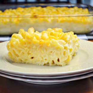 Baked macaroni and cheese photo