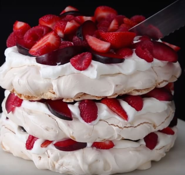 Berrie and Cream Cloud Cake
