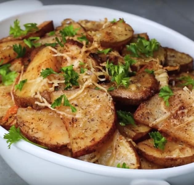 Roasted Garlic Parmesan Potatoes