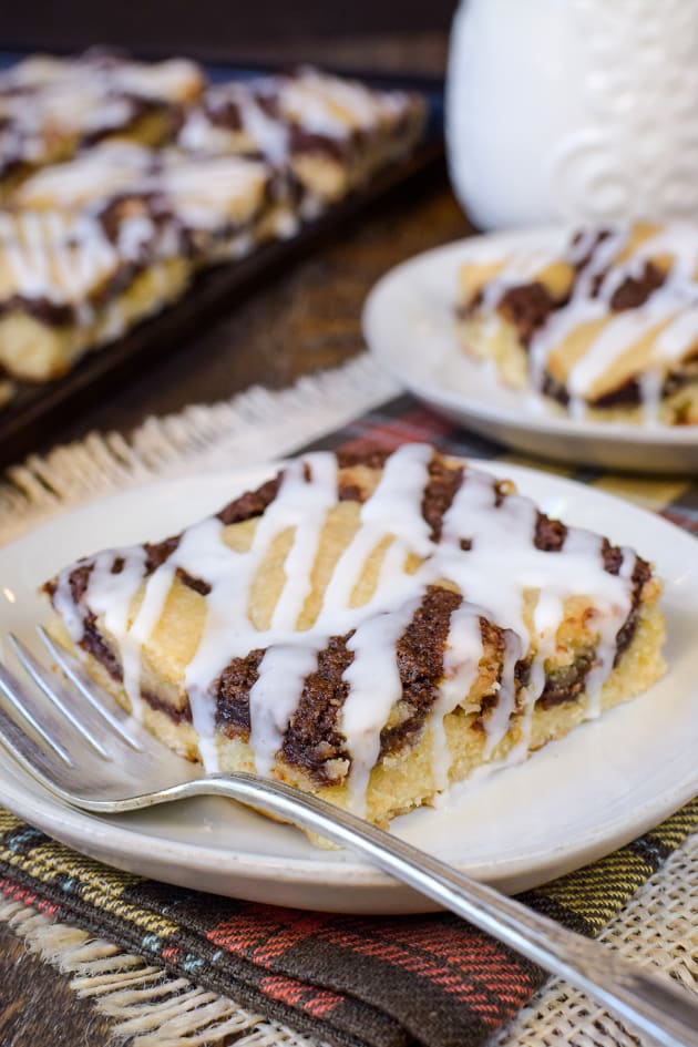 Banana Nutella Snack Cake Image