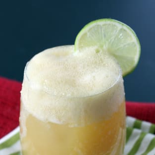 Pineapple rum cocktail picture