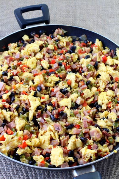 Southwestern Breakfast Burritos Recipe - Food Fanatic