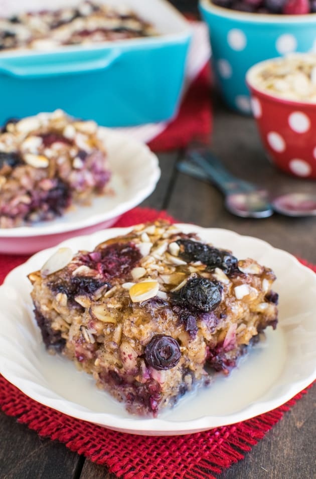 Almond Berry Baked Oatmeal Pic