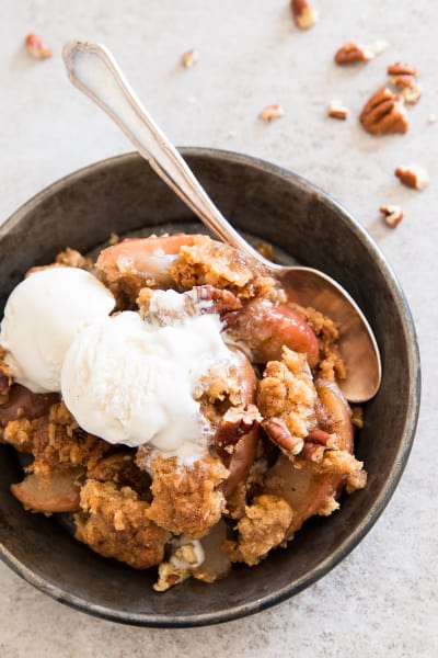 Quick and Easy Apple Desserts Recipes - Food Fanatic