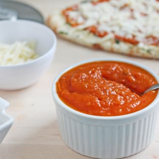 Fresh tomato pizza sauce photo