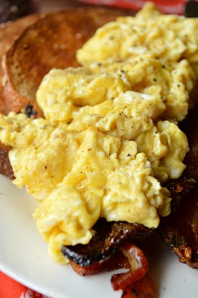 How to Make Perfect Griddle Scrambled Eggs Every Time