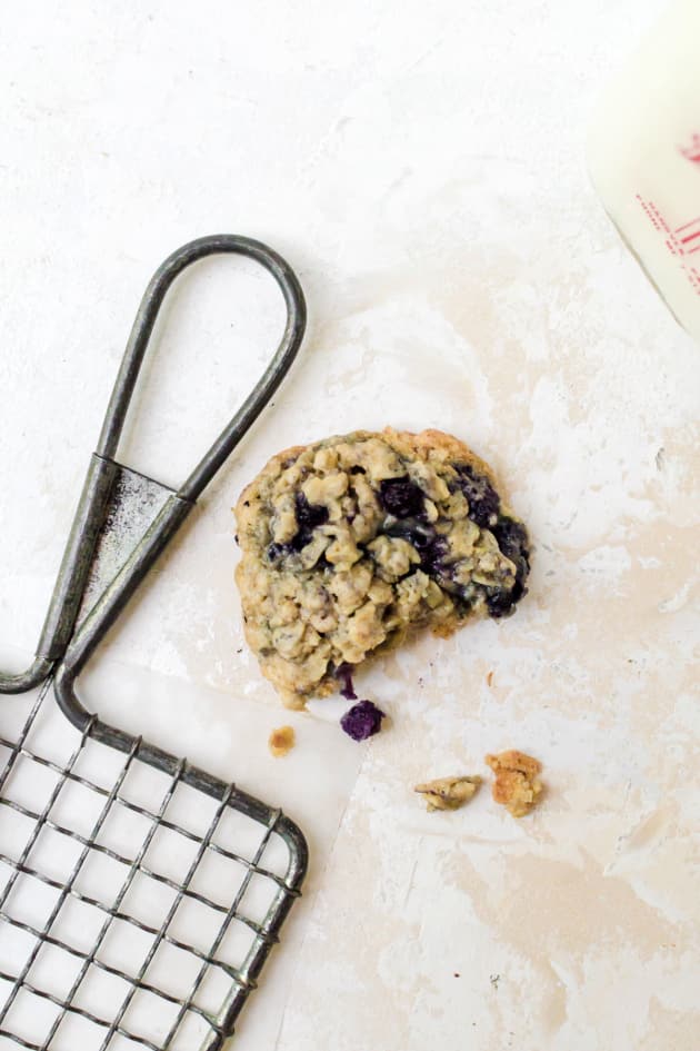 Blueberry Oatmeal Cookies Pic