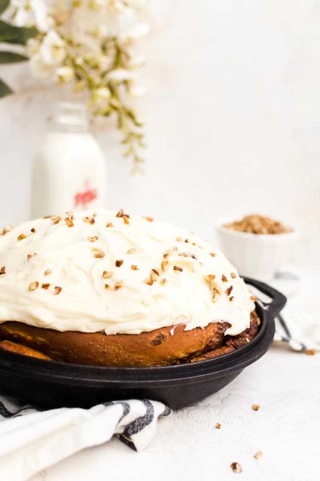 File 2 - Giant Cinnamon Roll
