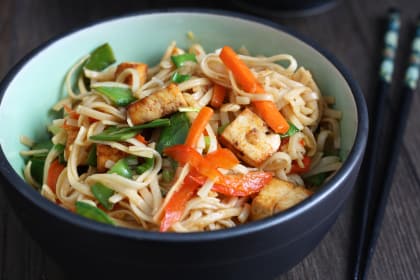 What's The Difference Between Chow Mein and Lo Mein?